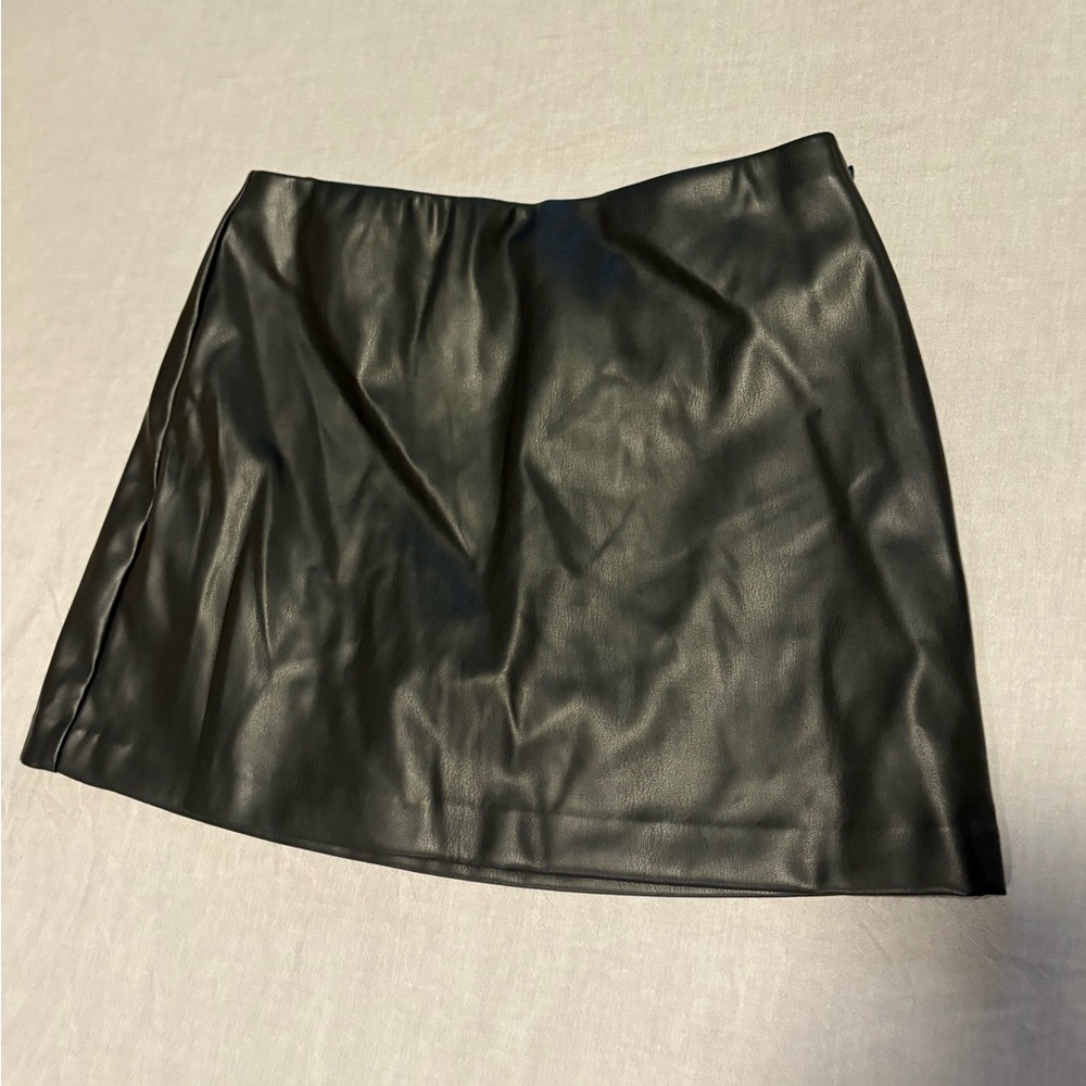 Abercrombie & Fitch Black Mini Skort